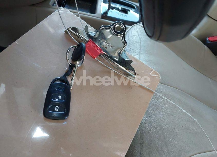 Photo 11 of 2010 Hyundai Santa FE LIMITED V6 (VIN 5NMSKDAG4AH379981)