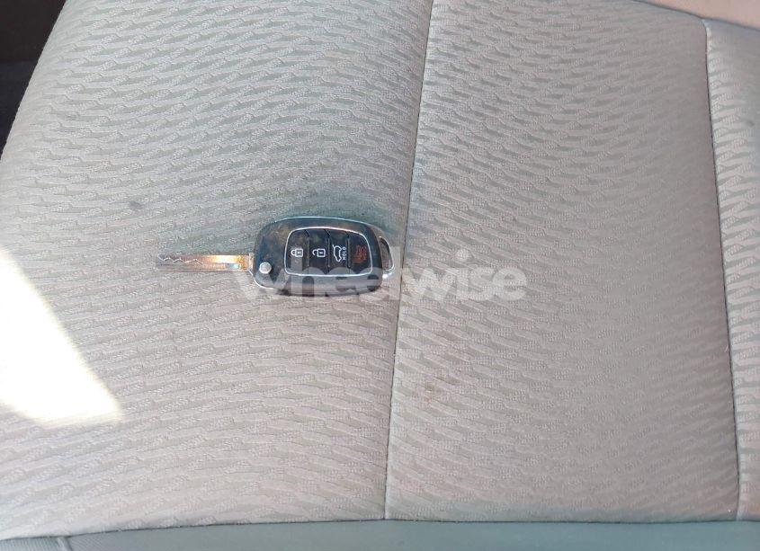 Photo 11 of 2018 Hyundai Santa FE SPORT 2.4L (VIN 5NMZT3LB0JH101909)