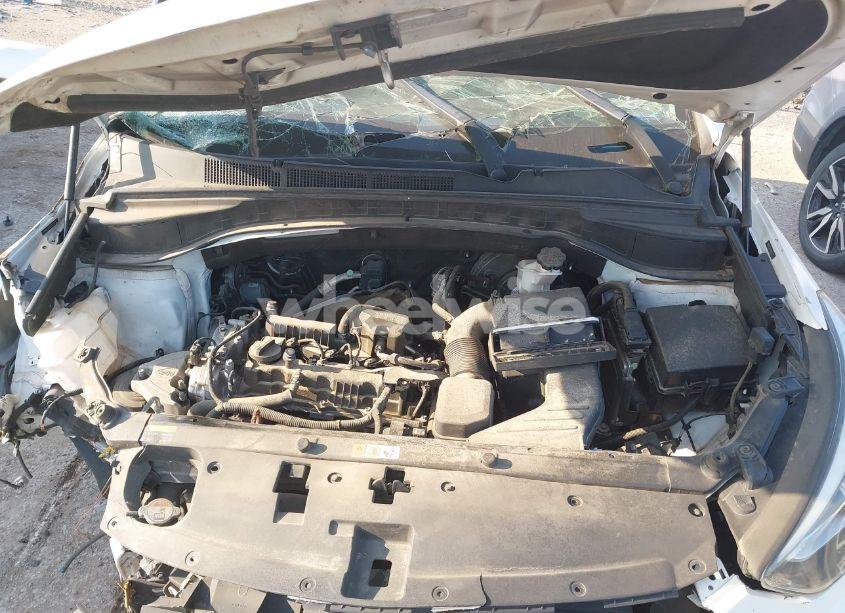 Photo 10 of 2017 Hyundai Santa FE SPORT 2.4L (VIN 5NMZT3LB1HH037373)