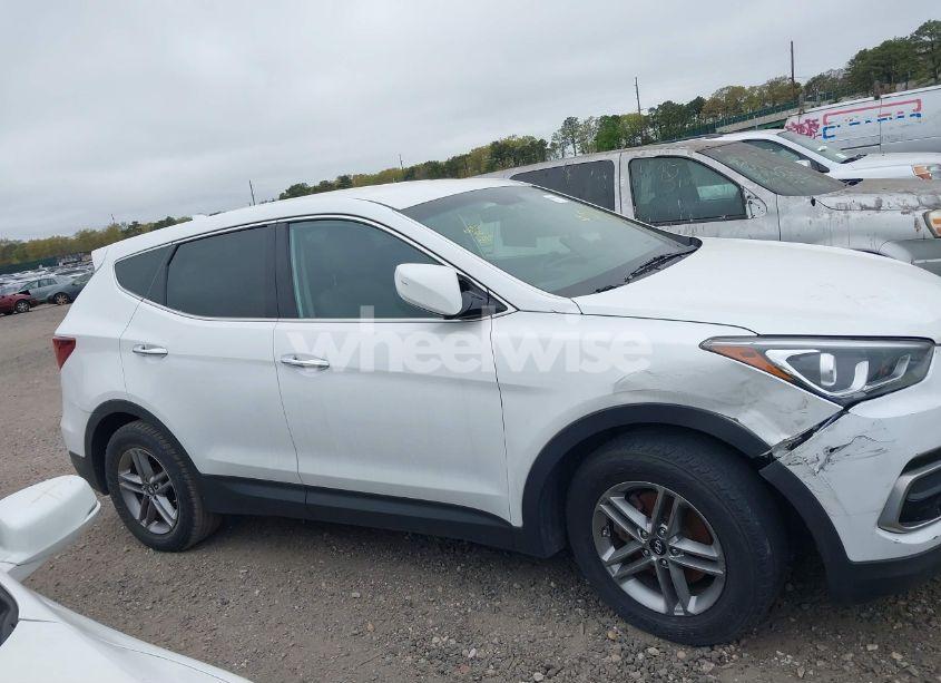 Photo 12 of 2017 Hyundai Santa FE SPORT 2.4L (VIN 5NMZT3LB2HH020436)