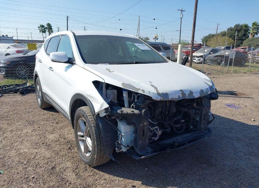 2018 Hyundai Santa FE SPORT 2.4L (VIN 5NMZT3LB2JH063843) main photo