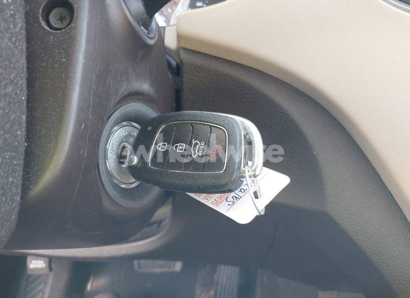 Photo 11 of 2017 Hyundai Santa FE SPORT 2.4L (VIN 5NMZT3LB3HH026763)