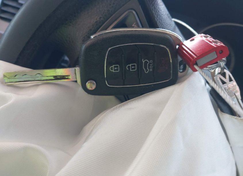 Photo 11 of 2018 Hyundai Santa FE SPORT 2.4L (VIN 5NMZT3LB3JH098701)