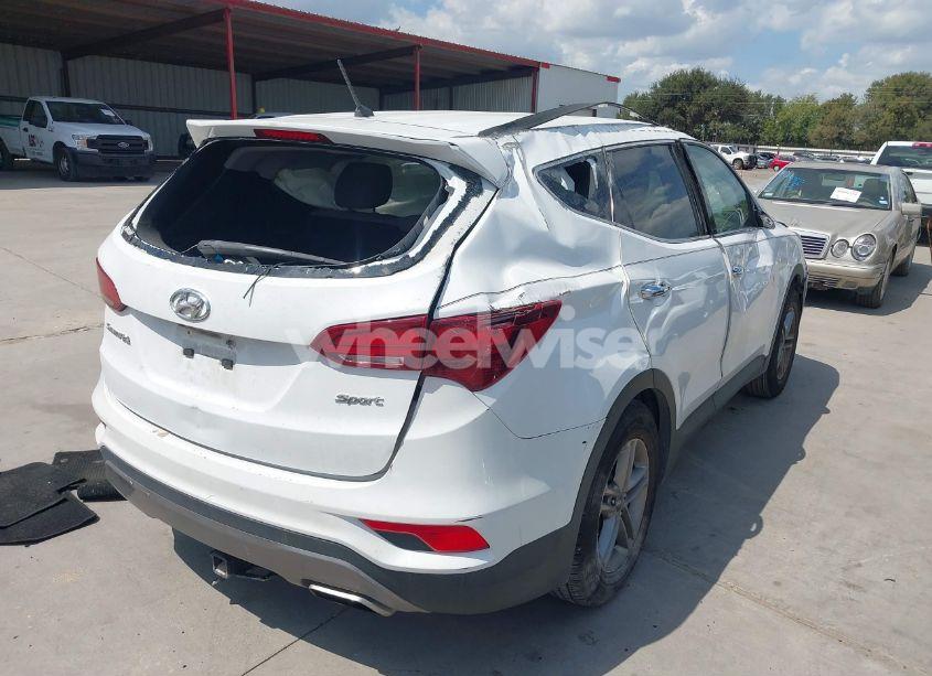 Photo 4 of 2018 Hyundai Santa FE SPORT 2.4L (VIN 5NMZT3LB3JH102939)