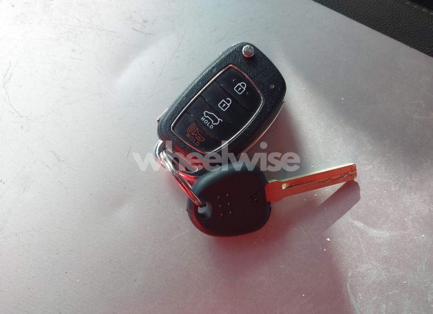 Photo 11 of 2017 Hyundai Santa FE SPORT 2.4L (VIN 5NMZT3LB4HH036198)