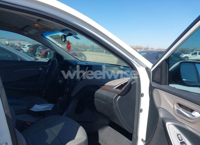 Photo 5 of 2017 Hyundai Santa FE SPORT 2.4L (VIN 5NMZT3LB4HH041238)