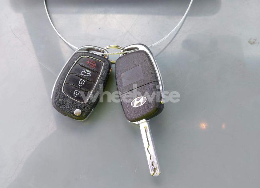 Photo 11 of 2017 Hyundai Santa FE SPORT 2.4L (VIN 5NMZT3LB6HH016843)