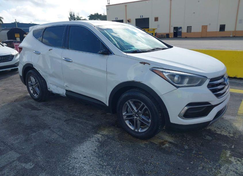 2017 Hyundai Santa FE SPORT 2.4L (VIN 5NMZT3LB8HH016438) main photo