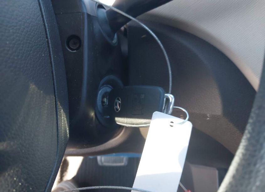 Photo 11 of 2017 Hyundai Santa FE SPORT 2.4L (VIN 5NMZT3LBXHH033595)