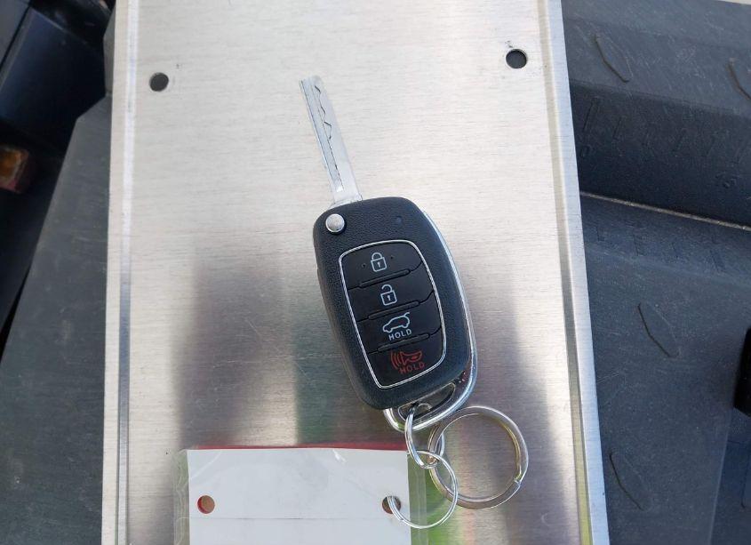 Photo 11 of 2018 Hyundai Santa FE SPORT 2.4L (VIN 5NMZTDLB3JH054493)