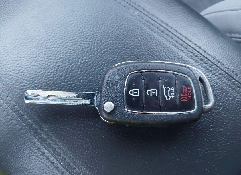 Photo 11 of 2018 Hyundai Santa FE SPORT 2.4L (VIN 5NMZTDLB3JH108018)