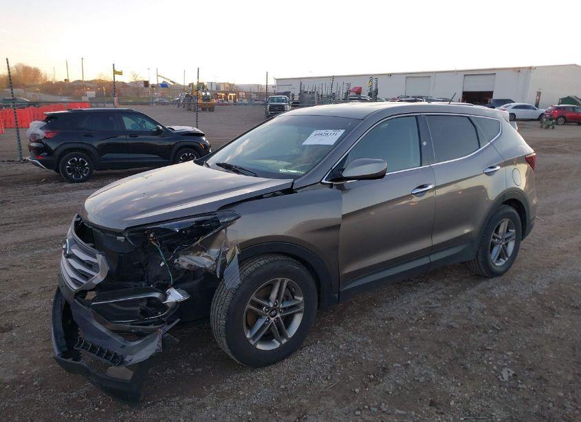 Photo 2 of 2018 Hyundai Santa FE SPORT 2.4L (VIN 5NMZTDLB3JH108018)