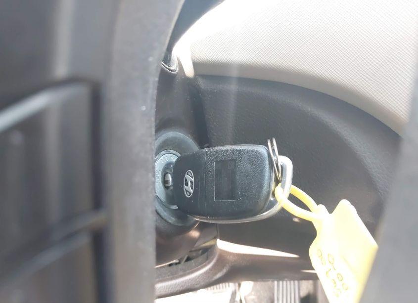 Photo 11 of 2017 Hyundai Santa FE SPORT 2.4L (VIN 5NMZTDLB5HH000168)