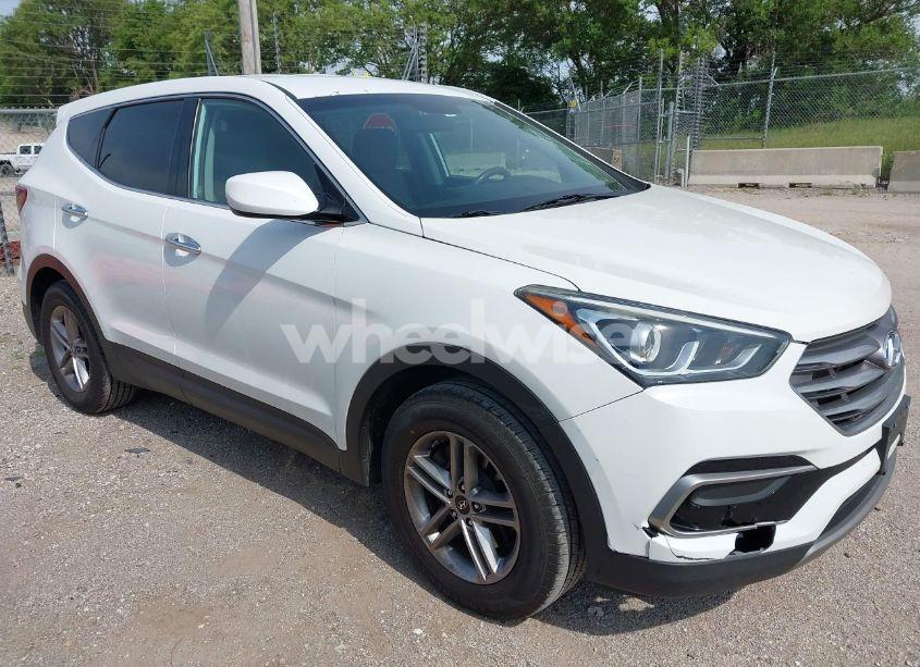 2017 Hyundai Santa FE SPORT 2.4L (VIN 5NMZTDLB5HH018198) main photo