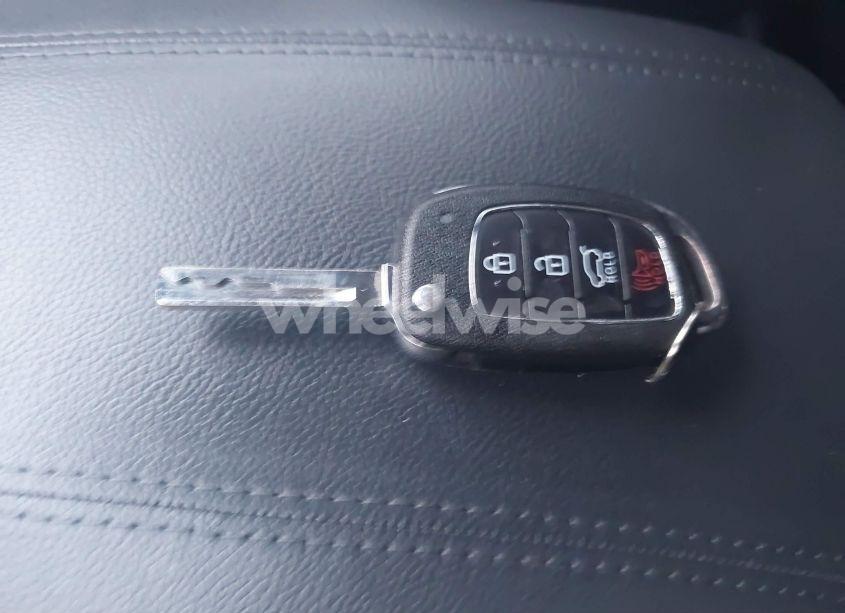 Photo 11 of 2017 Hyundai Santa FE SPORT 2.4L (VIN 5NMZTDLB5HH042467)