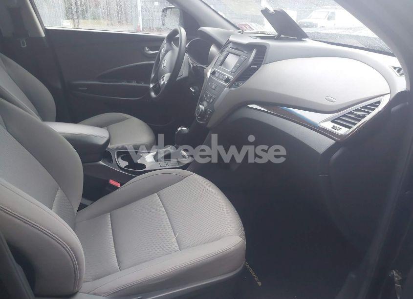 Photo 5 of 2017 Hyundai Santa FE SPORT 2.4L (VIN 5NMZTDLB5HH042467)