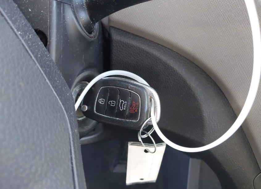 Photo 11 of 2017 Hyundai Santa FE SPORT 2.4L (VIN 5NMZTDLB7HH008367)