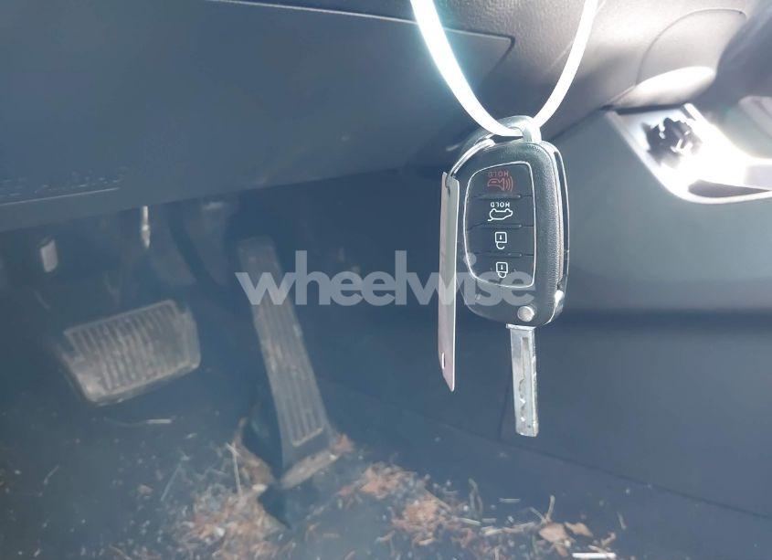 Photo 11 of 2018 Hyundai Santa FE SPORT 2.4L (VIN 5NMZTDLB7JH056098)