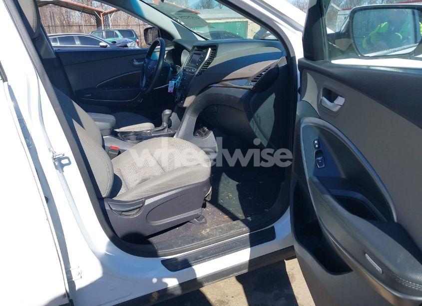 Photo 5 of 2018 Hyundai Santa FE SPORT 2.4L (VIN 5NMZTDLB7JH056098)