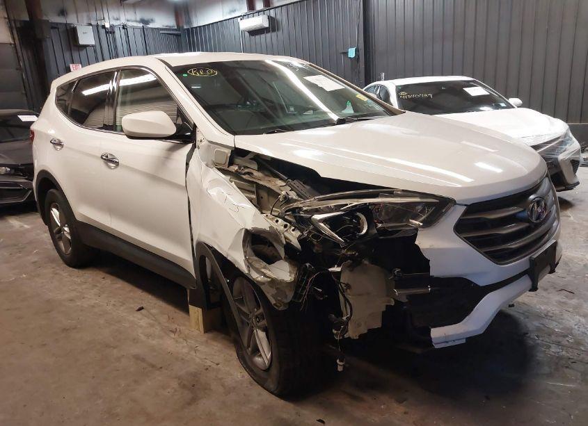 2018 Hyundai Santa FE SPORT 2.4L (VIN 5NMZTDLB8JH067417) main photo