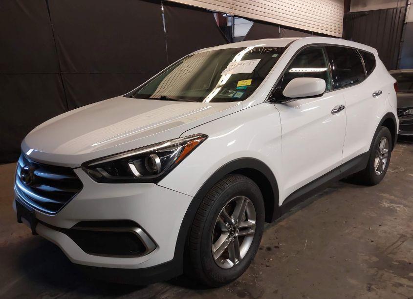 Photo 2 of 2018 Hyundai Santa FE SPORT 2.4L (VIN 5NMZTDLB8JH067417)