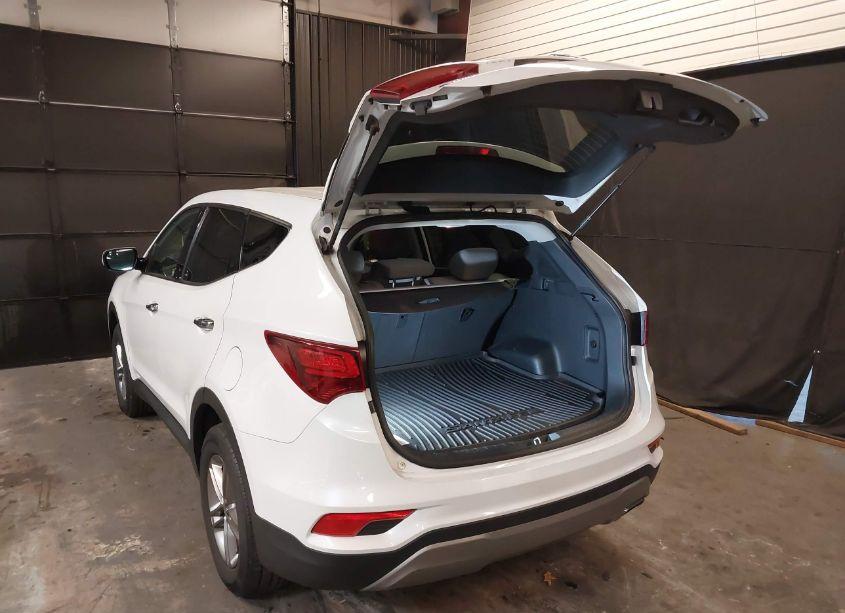 Photo 3 of 2018 Hyundai Santa FE SPORT 2.4L (VIN 5NMZTDLB8JH067417)