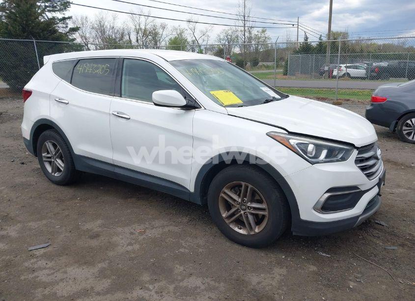 2018 Hyundai Santa FE SPORT 2.4L (VIN 5NMZTDLBXJH077091) main photo