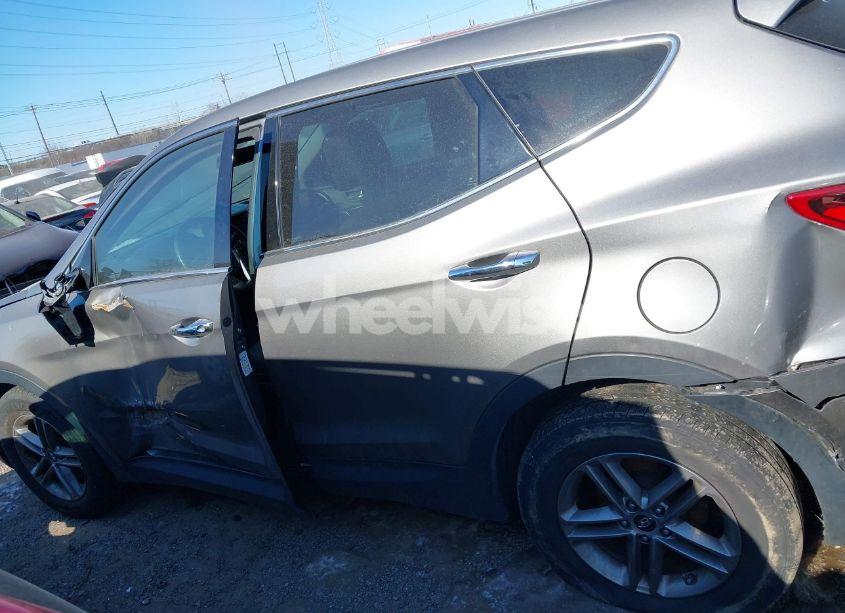 Photo 14 of 2018 Hyundai Santa FE SPORT 2.4L (VIN 5NMZTDLBXJH095249)