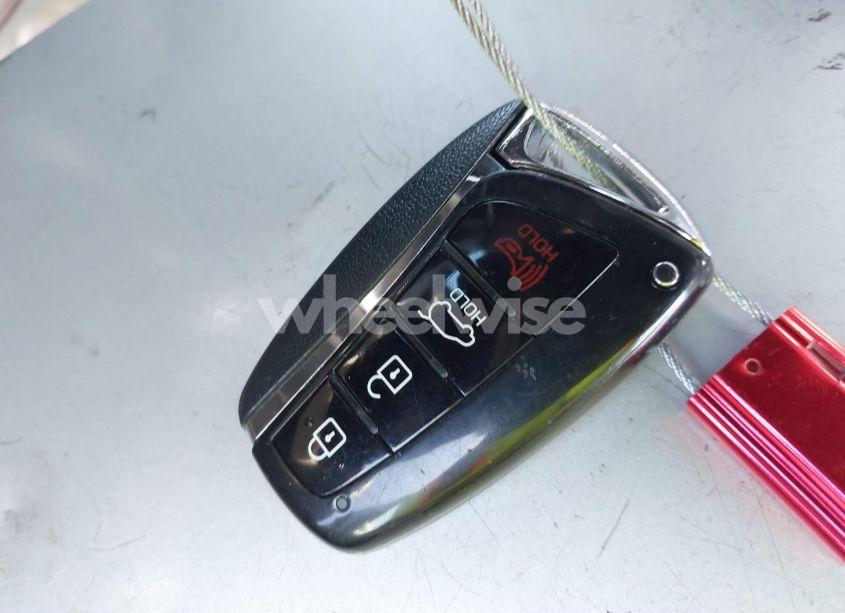 Photo 11 of 2018 Hyundai Santa FE SPORT 2.4L (VIN 5NMZU3LB0JH066463)