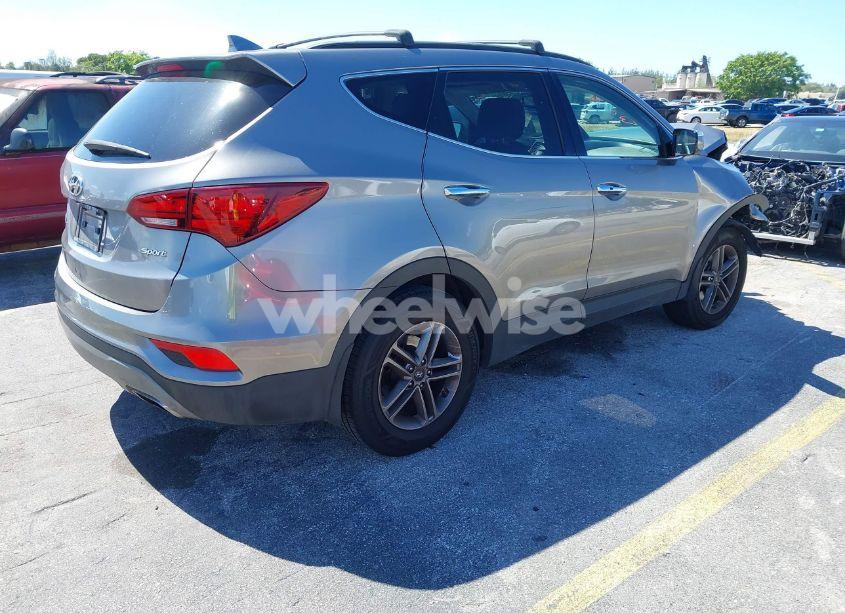 Photo 4 of 2018 Hyundai Santa FE SPORT 2.4L (VIN 5NMZU3LB0JH066463)