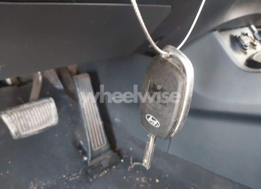 Photo 11 of 2017 Hyundai Santa FE SPORT 2.4L (VIN 5NMZU3LB1HH012793)