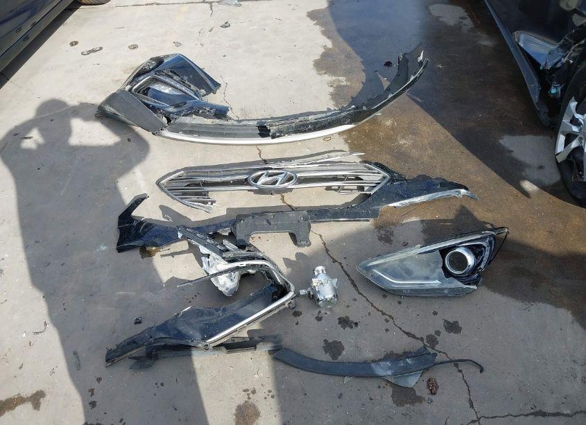 Photo 12 of 2017 Hyundai Santa FE SPORT 2.4L (VIN 5NMZU3LB4HH017406)