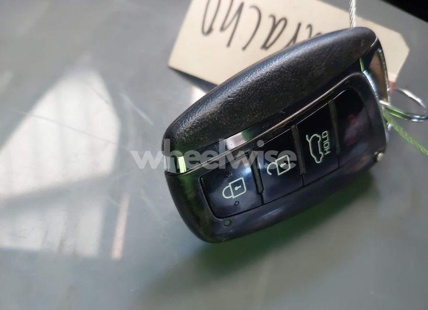 Photo 11 of 2018 Hyundai Santa FE SPORT 2.4L (VIN 5NMZU3LB5JH056639)