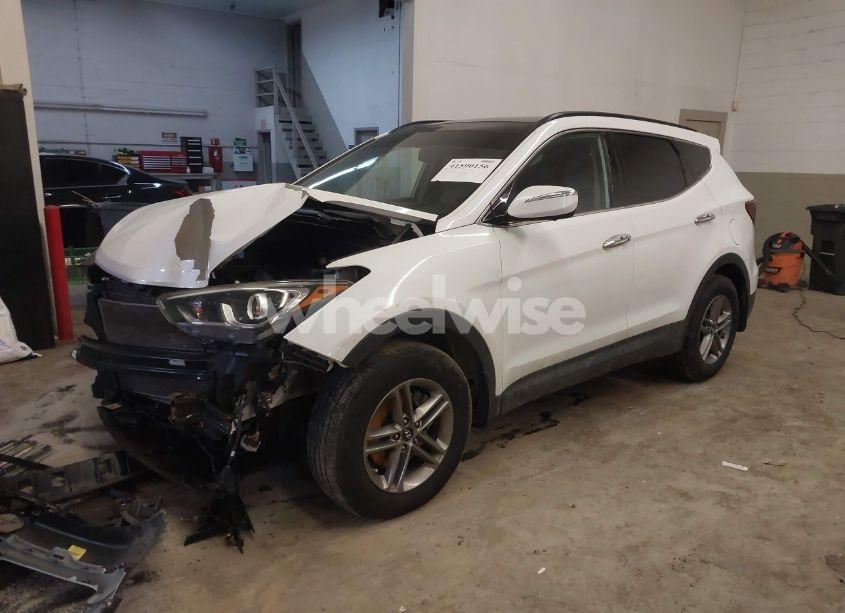 Photo 2 of 2018 Hyundai Santa FE SPORT 2.4L (VIN 5NMZU3LB6JH088998)