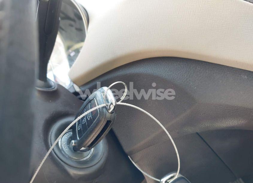 Photo 11 of 2017 Hyundai Santa FE SPORT 2.4L (VIN 5NMZU3LB7HH012233)