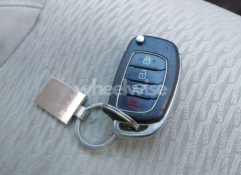 Photo 11 of 2017 Hyundai Santa FE SPORT 2.4L (VIN 5NMZU3LB8HH010930)