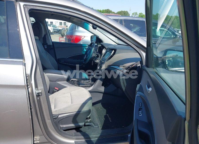 Photo 5 of 2017 Hyundai Santa FE SPORT 2.4L (VIN 5NMZU3LB9HH001167)