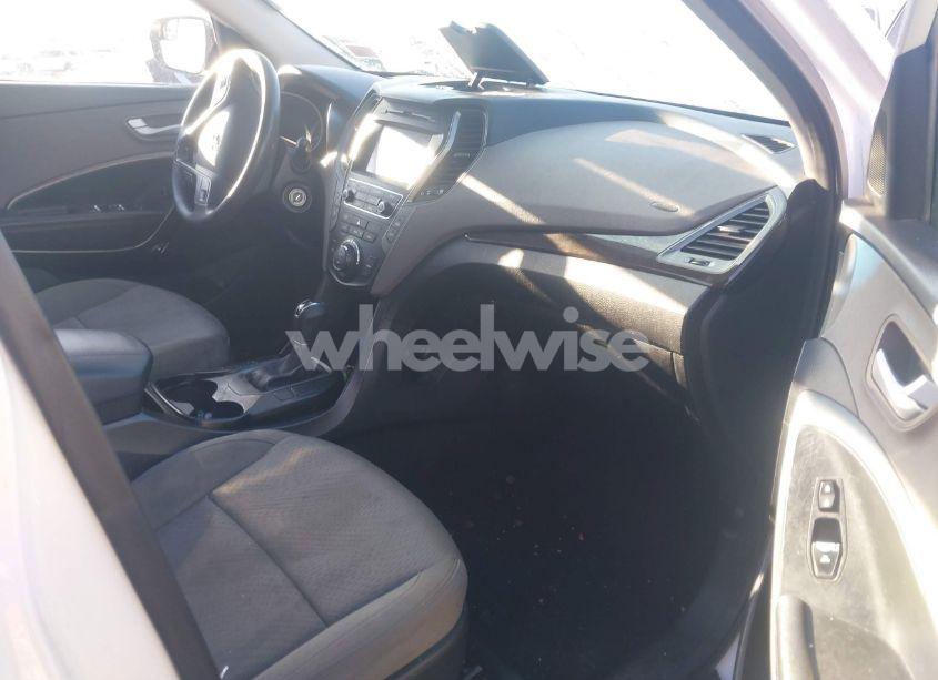 Photo 5 of 2017 Hyundai Santa FE SPORT 2.4L (VIN 5NMZU3LB9HH010581)