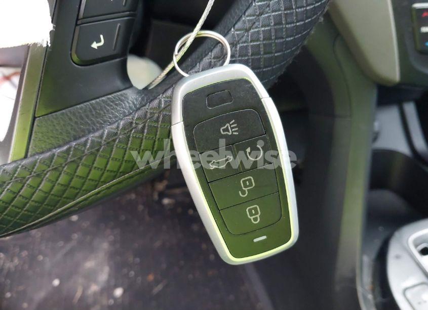 Photo 11 of 2018 Hyundai Santa FE SPORT 2.4L (VIN 5NMZU3LB9JH060161)