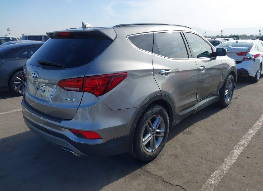 Photo 4 of 2018 Hyundai Santa FE SPORT 2.4L (VIN 5NMZU3LB9JH088431)
