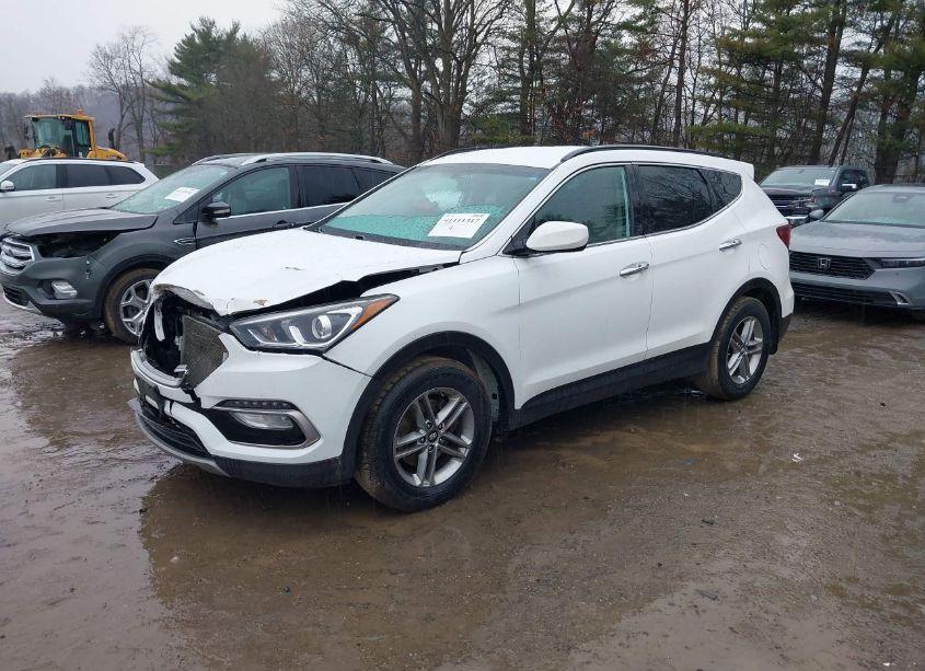 Photo 2 of 2017 Hyundai Santa FE SPORT 2.4L (VIN 5NMZUDLB0HH045015)