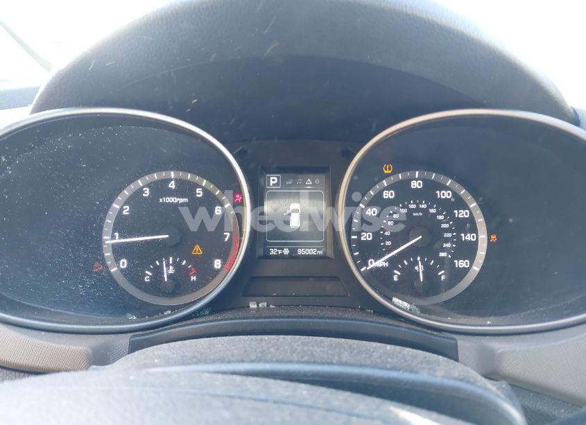 Photo 7 of 2017 Hyundai Santa FE SPORT 2.4L (VIN 5NMZUDLB1HH007437)