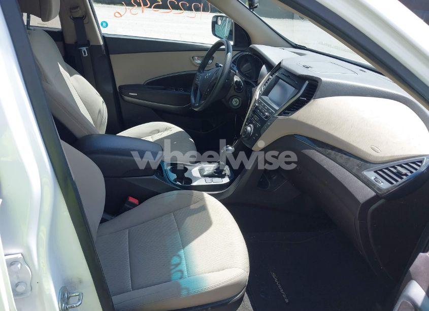 Photo 5 of 2017 Hyundai Santa FE SPORT 2.4L (VIN 5NMZUDLB1HH028370)