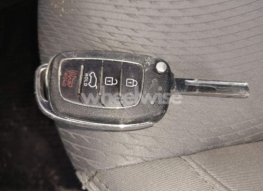 Photo 11 of 2017 Hyundai Santa FE SPORT 2.4L (VIN 5NMZUDLB2HH014090)