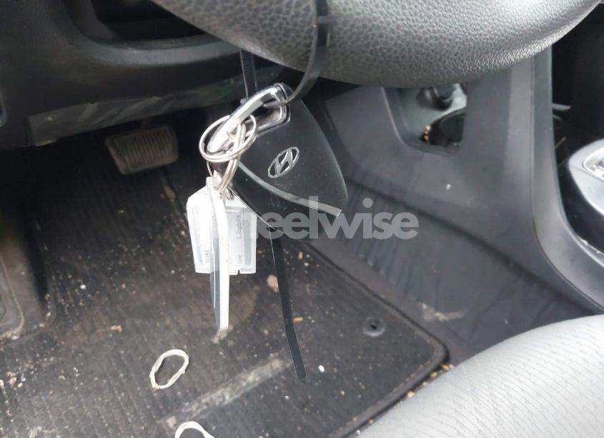 Photo 11 of 2018 Hyundai Santa FE SPORT 2.4L (VIN 5NMZUDLB2JH073419)