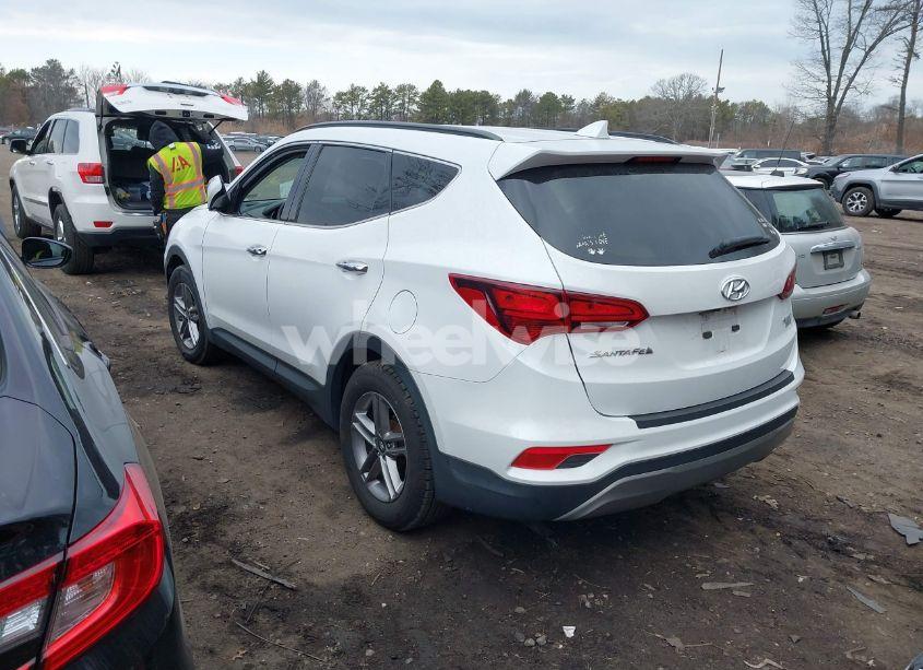 Photo 3 of 2018 Hyundai Santa FE SPORT 2.4L (VIN 5NMZUDLB2JH073419)