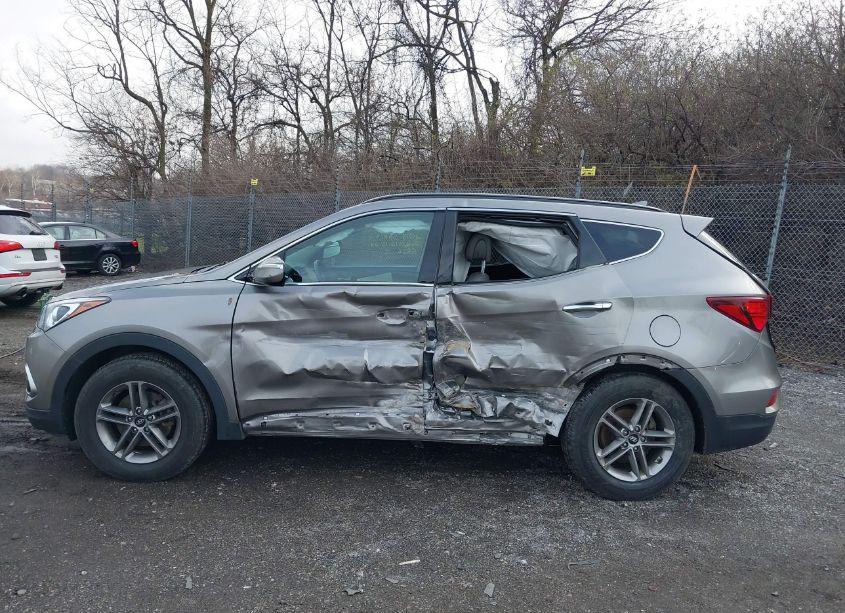 Photo 14 of 2018 Hyundai Santa FE SPORT 2.4L (VIN 5NMZUDLB2JH099910)