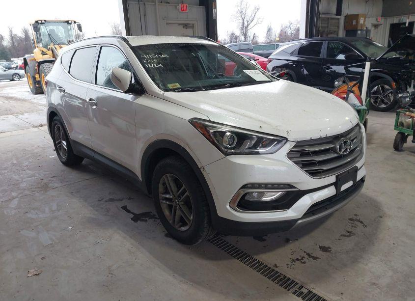 2017 Hyundai Santa FE SPORT 2.4L (VIN 5NMZUDLB3HH020173) main photo