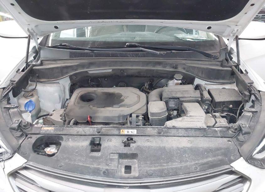 Photo 10 of 2017 Hyundai Santa FE SPORT 2.4L (VIN 5NMZUDLB3HH037152)
