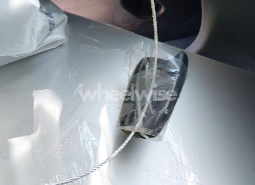 Photo 11 of 2017 Hyundai Santa FE SPORT 2.4L (VIN 5NMZUDLB3HH047664)